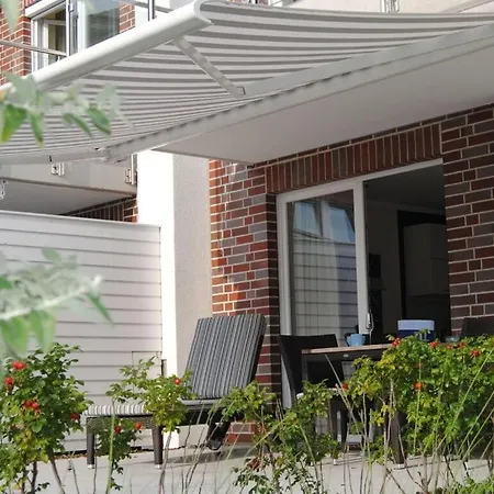 Deck 2 Modern Retreat *